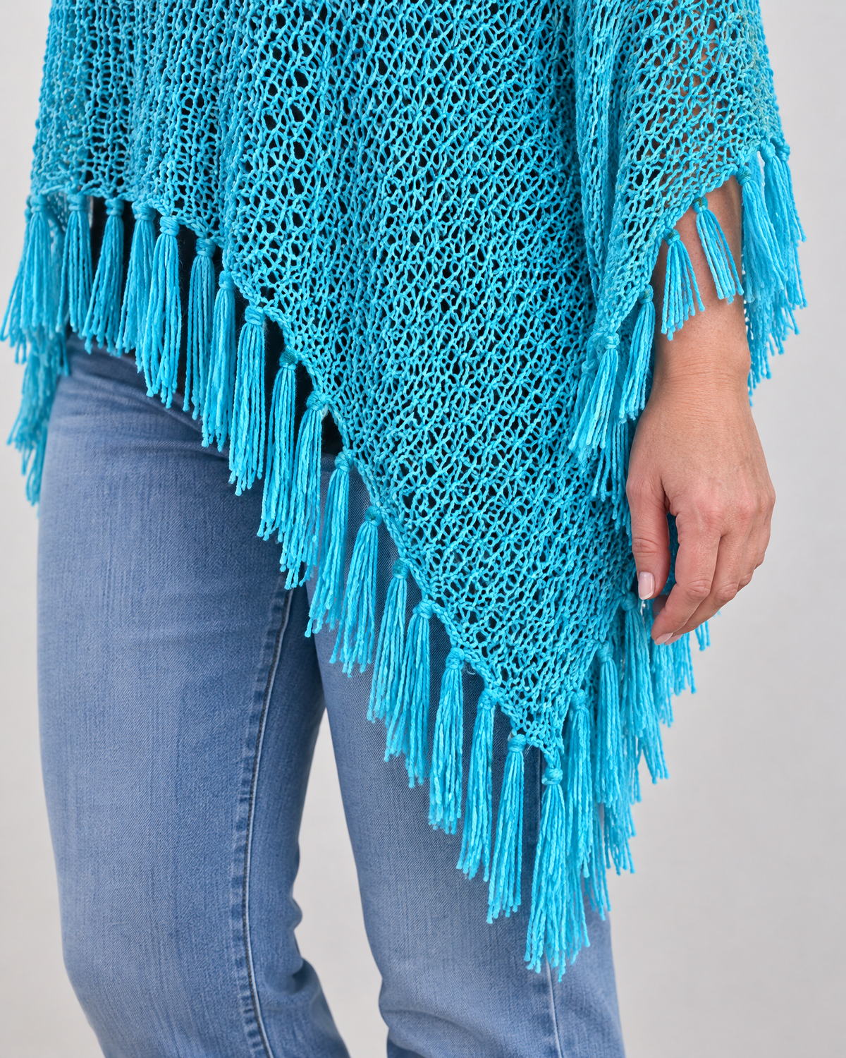 Oceane - Open Knit Tassel Poncho