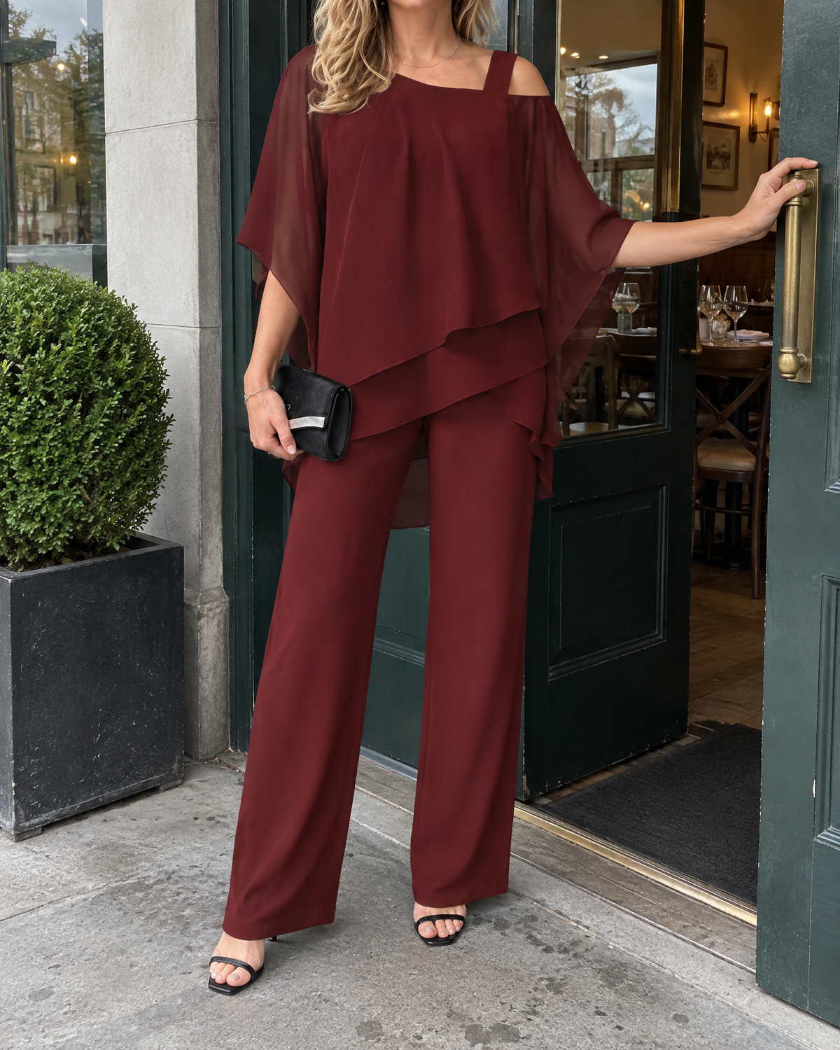 Isaure - Batwing Asymmetric Set